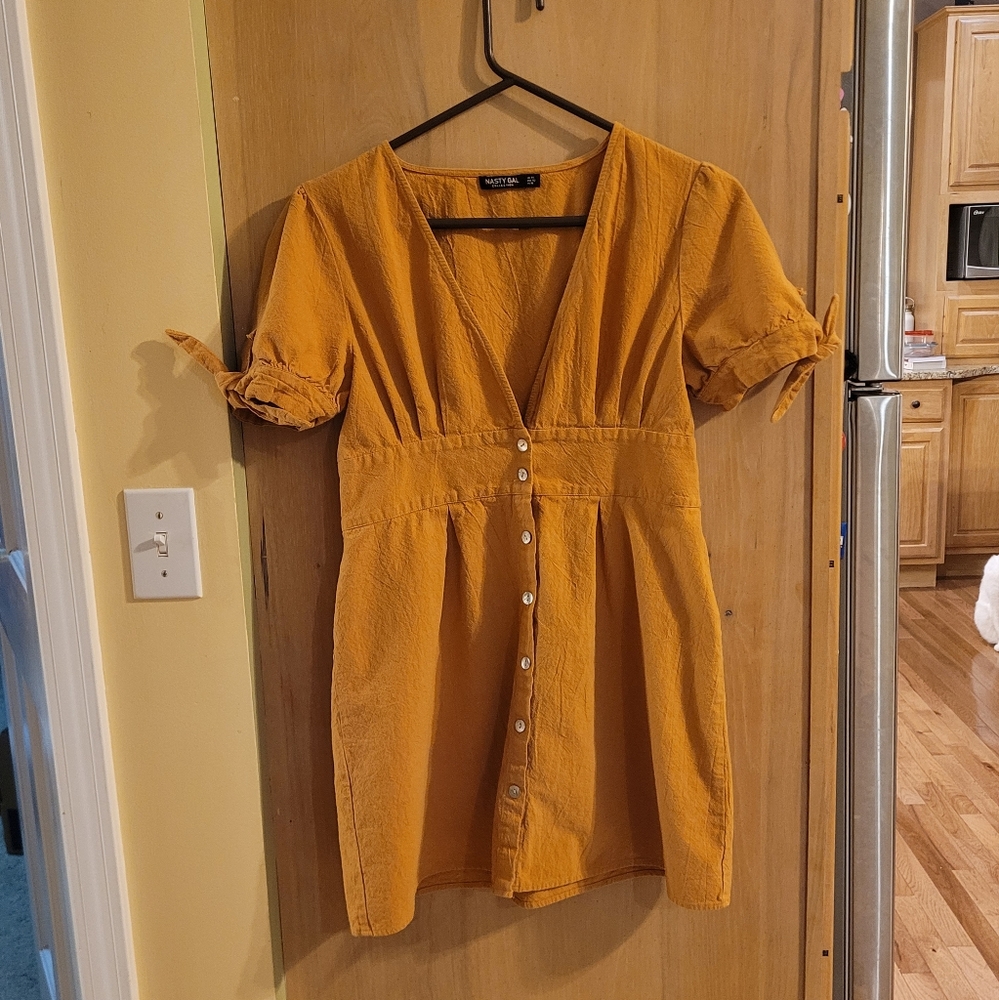 Nasty Gal - Button Down Dress